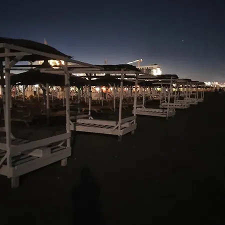 Garsoniera Bya Mamaia Nord-navodari * Năvodari